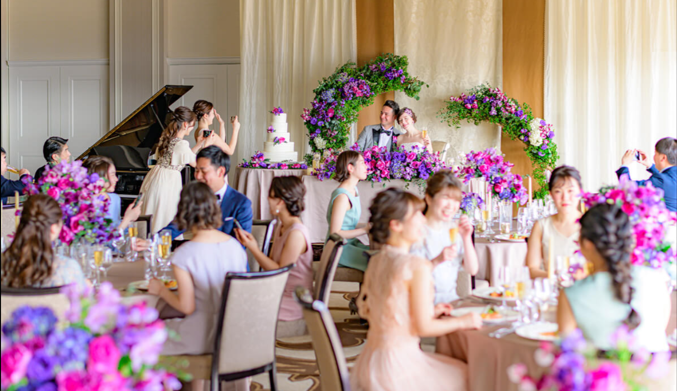 少人数挙式＋食事会6名様+1着目衣装ランクアップフリー+2着目衣装ランクアップフリープラン